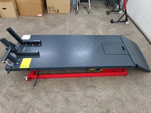 Scissor Lift for Motorcycles Well Kraft HW MLT1500Q