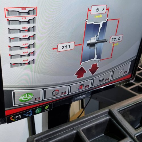 Auswuchtmaschine 2D ATH W62 LCD