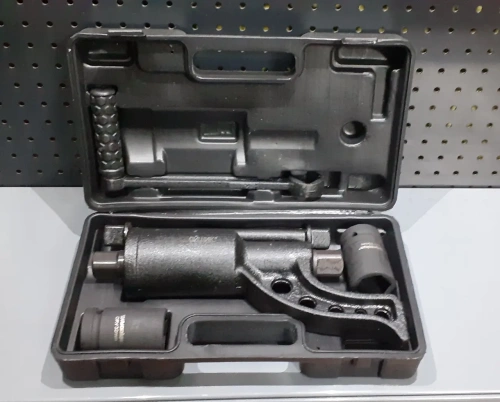 Obrotowy klucz do kół ciężarowych 1:78 Well Kraft LSW-7800