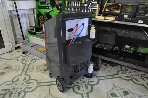 Автоматическая станция для заправки автокондиционеров R1234yf Spin Clever Advance Basic